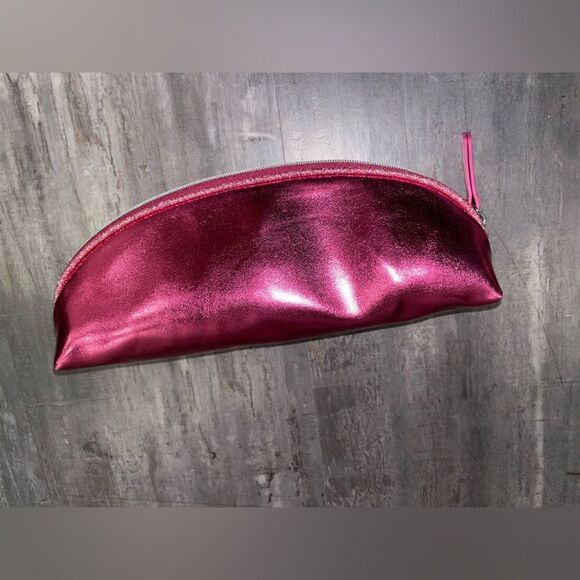 NWT Kendall and Kylie makeup bag - Picture 7 of 11